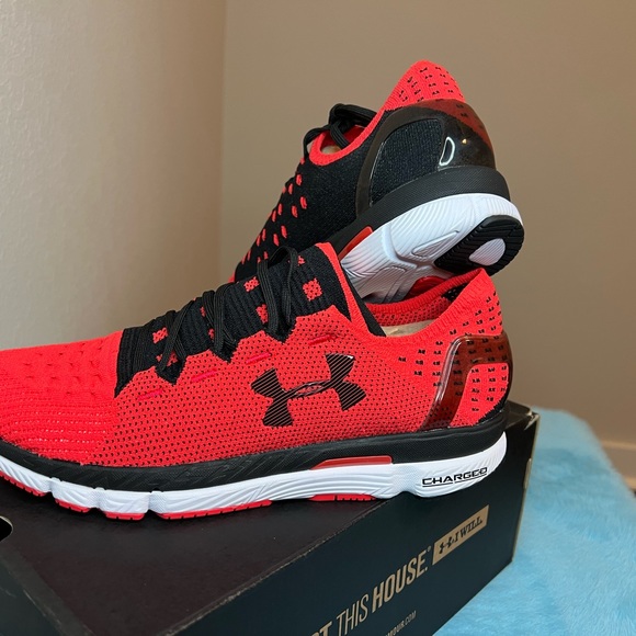 Under Armour Running Shoes - Picture 2 of 2